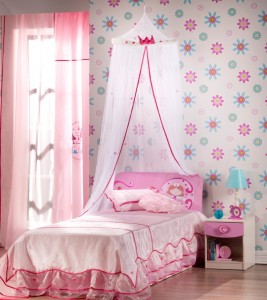 2-little-girls-bedroom-4-700x786