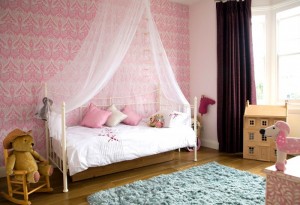 2-little-girls-bedroom-5-700x479